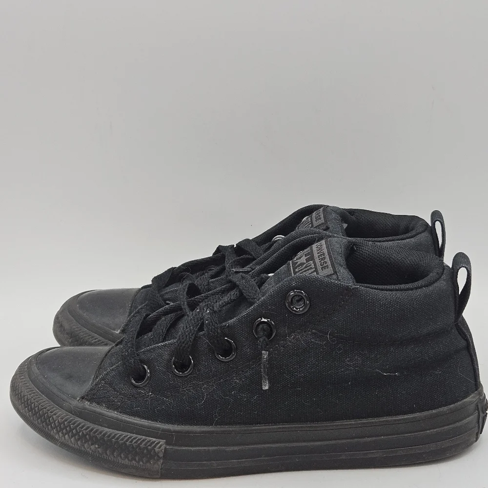 Converse chuck taylor allstar skater sneakers size 1.5